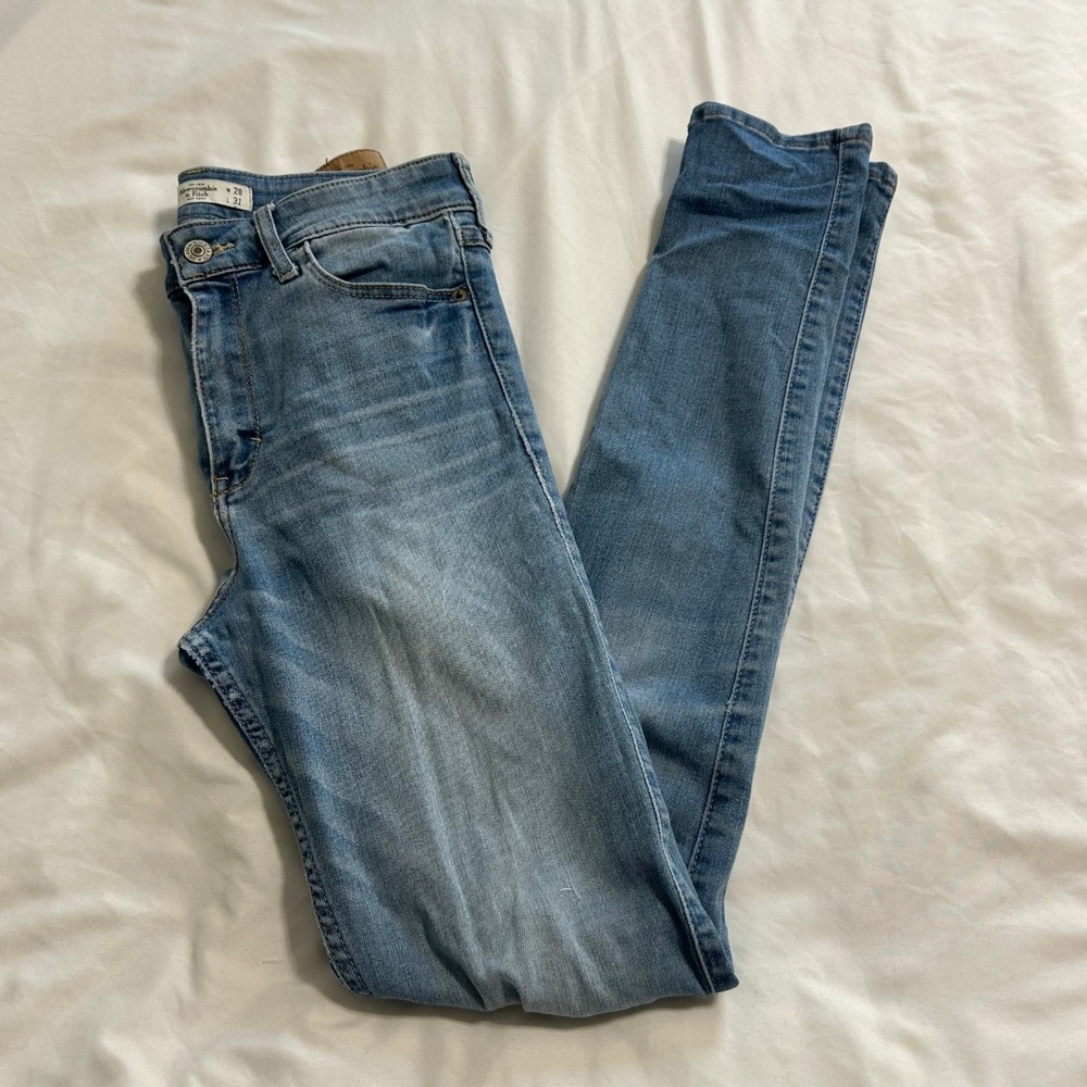 Abercrombie & Fitch High Rise Skinny Jeans 6R W28 L31 Distressed Medium Wash
